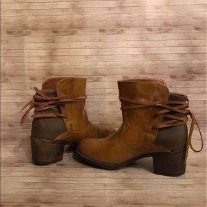 Rue 21 back- lace up boots